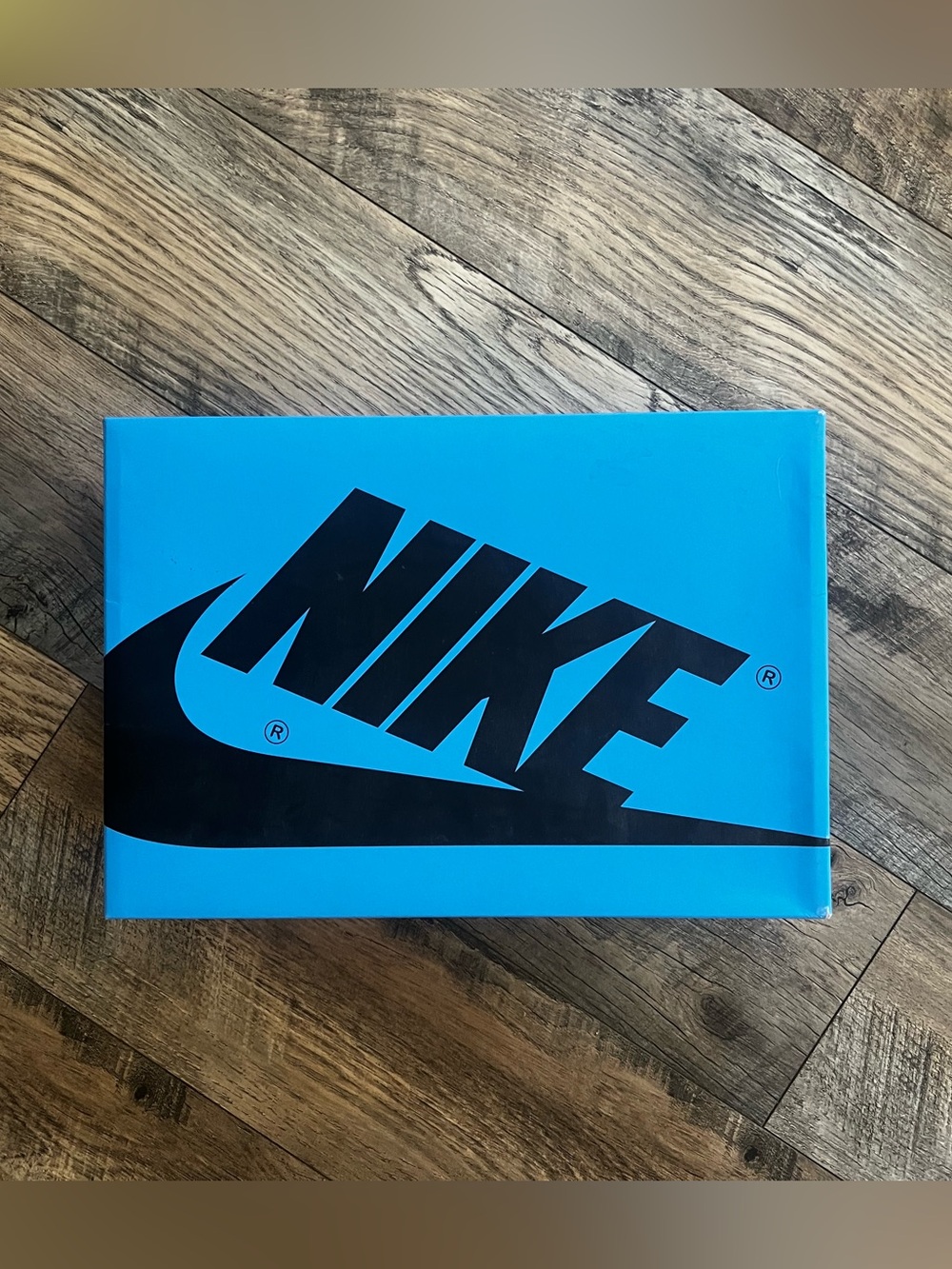 Air Jorden high OG 1 size 6.5 y/ 8 w new with box - Picture 4 of 15